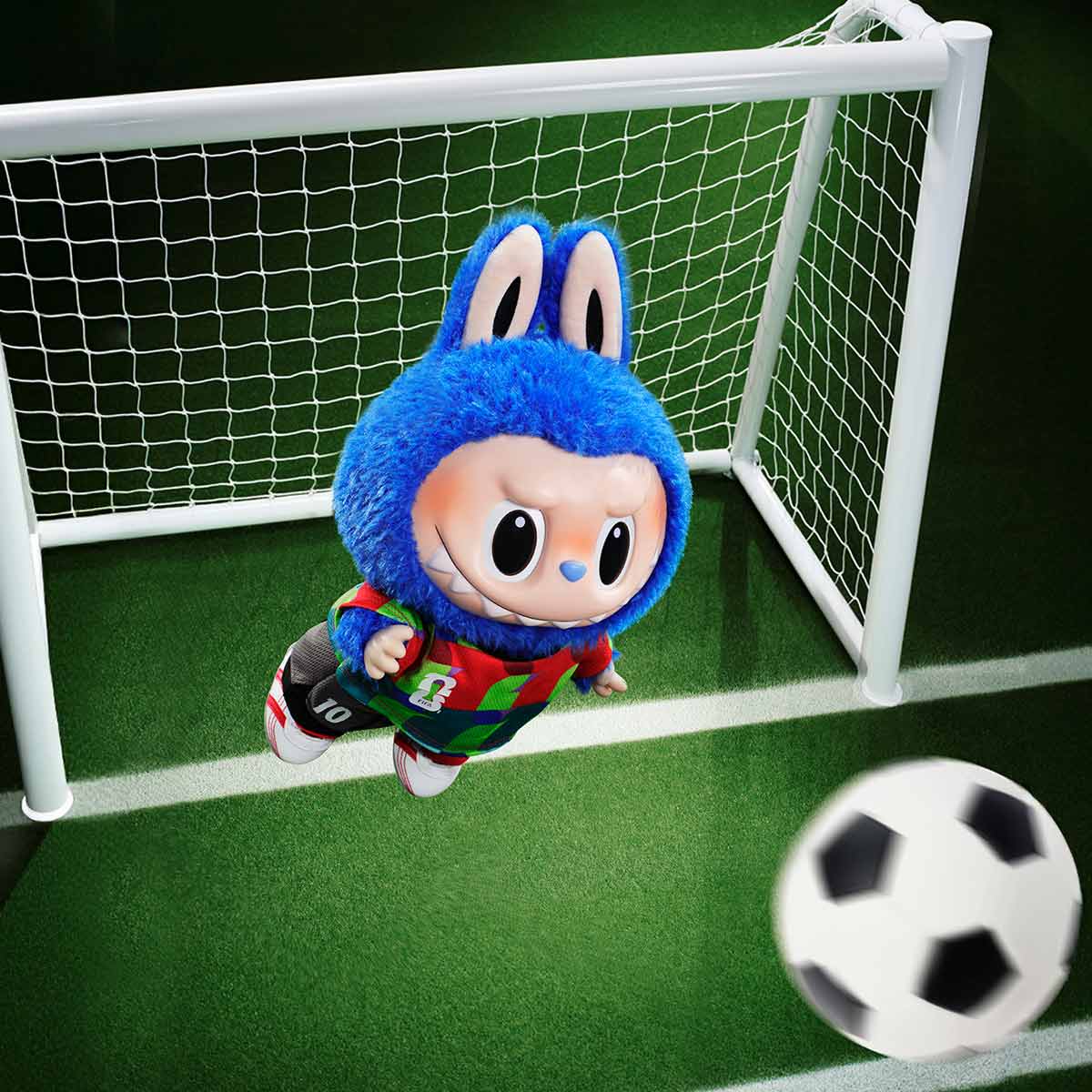THE MONSTERS × FIFA SERIES-Catch the Win Vinyl Plush Doll — official gallery 4; design reference