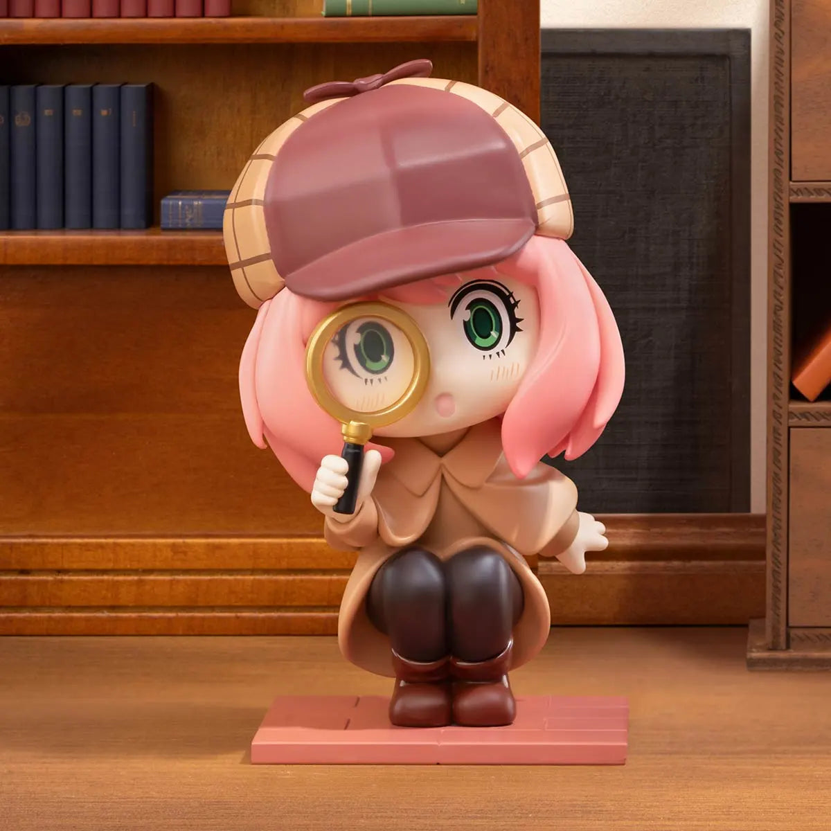 Anya Forger - Detective Outfit — SPY FAMILY official reference